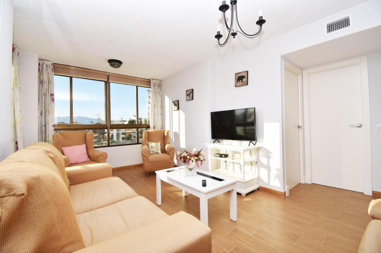 פואנגירולה Apartamento Familiar Torresol מראה חיצוני תמונה
