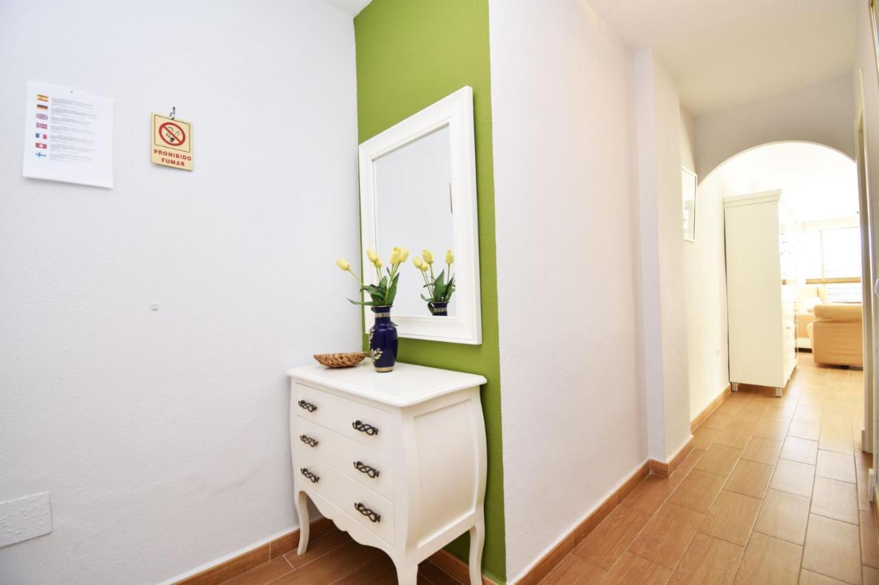 פואנגירולה Apartamento Familiar Torresol מראה חיצוני תמונה