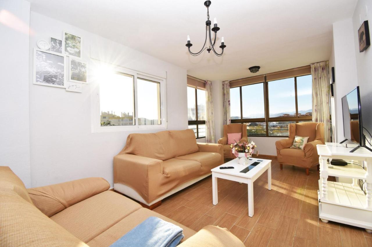 פואנגירולה Apartamento Familiar Torresol מראה חיצוני תמונה