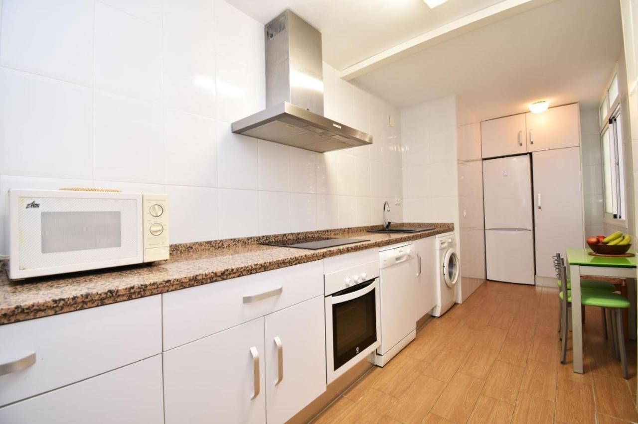 פואנגירולה Apartamento Familiar Torresol מראה חיצוני תמונה