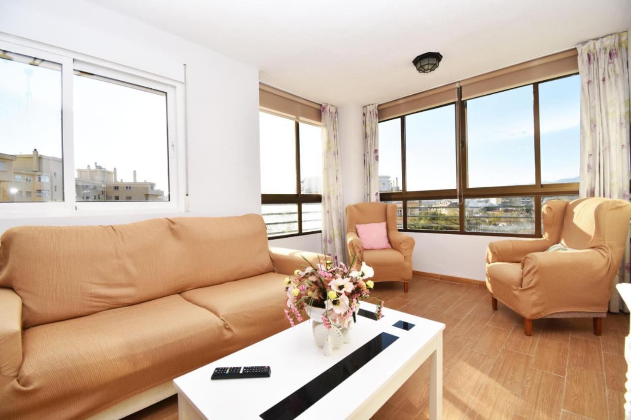 פואנגירולה Apartamento Familiar Torresol מראה חיצוני תמונה